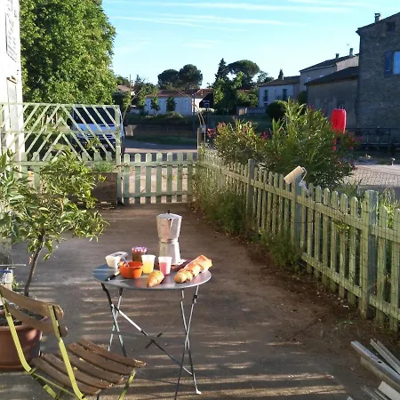 La Maison De L'écluse Couette-café