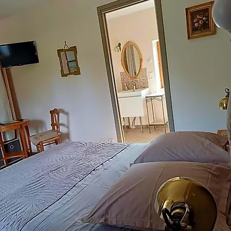 Bed & Breakfast La Maison De L'ecluse 3*