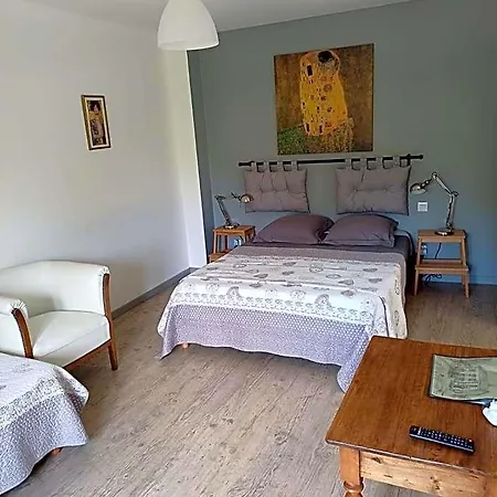 La Maison De L'ecluse Bed & Breakfast 3*
